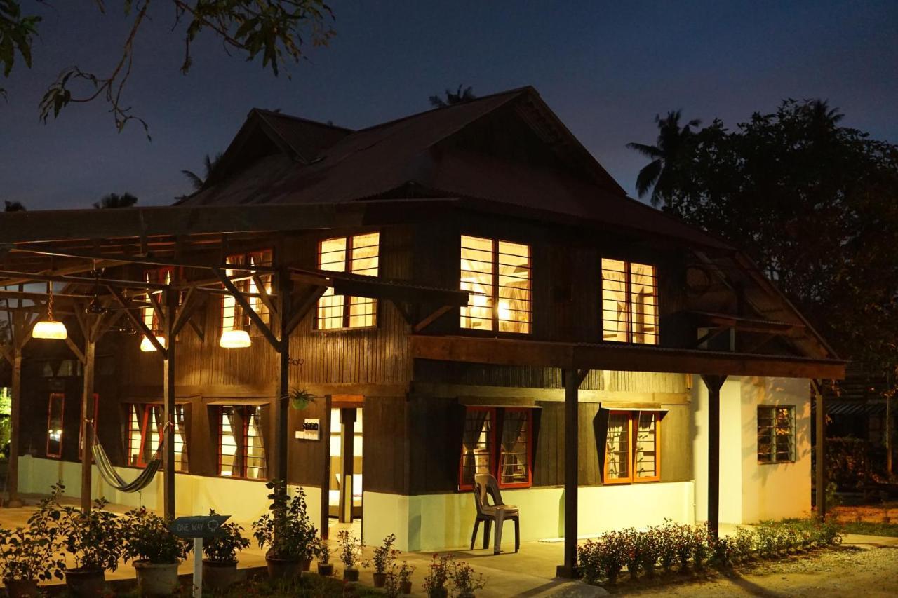 Sayang Di Kaki Bukit Homestay Near Icon City Bukit Mertajam Esterno foto