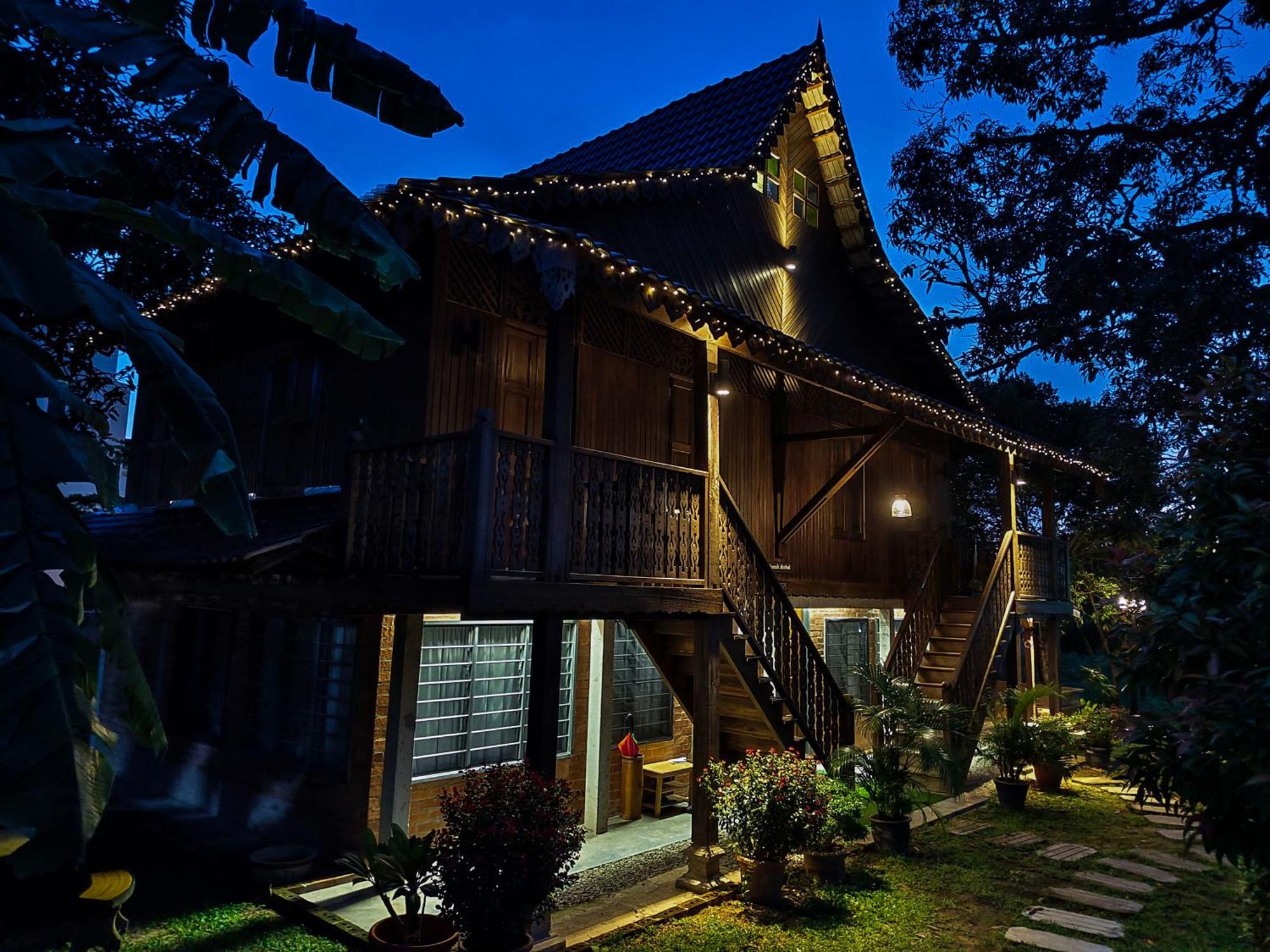 Sayang Di Kaki Bukit Homestay Near Icon City Bukit Mertajam Esterno foto